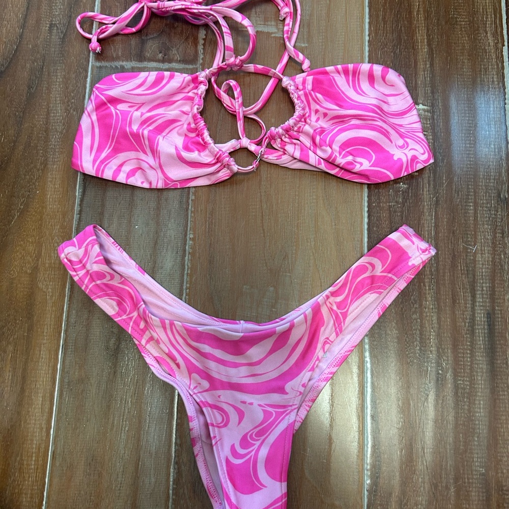Pink Swirl Frankie’s Bikinis Set
